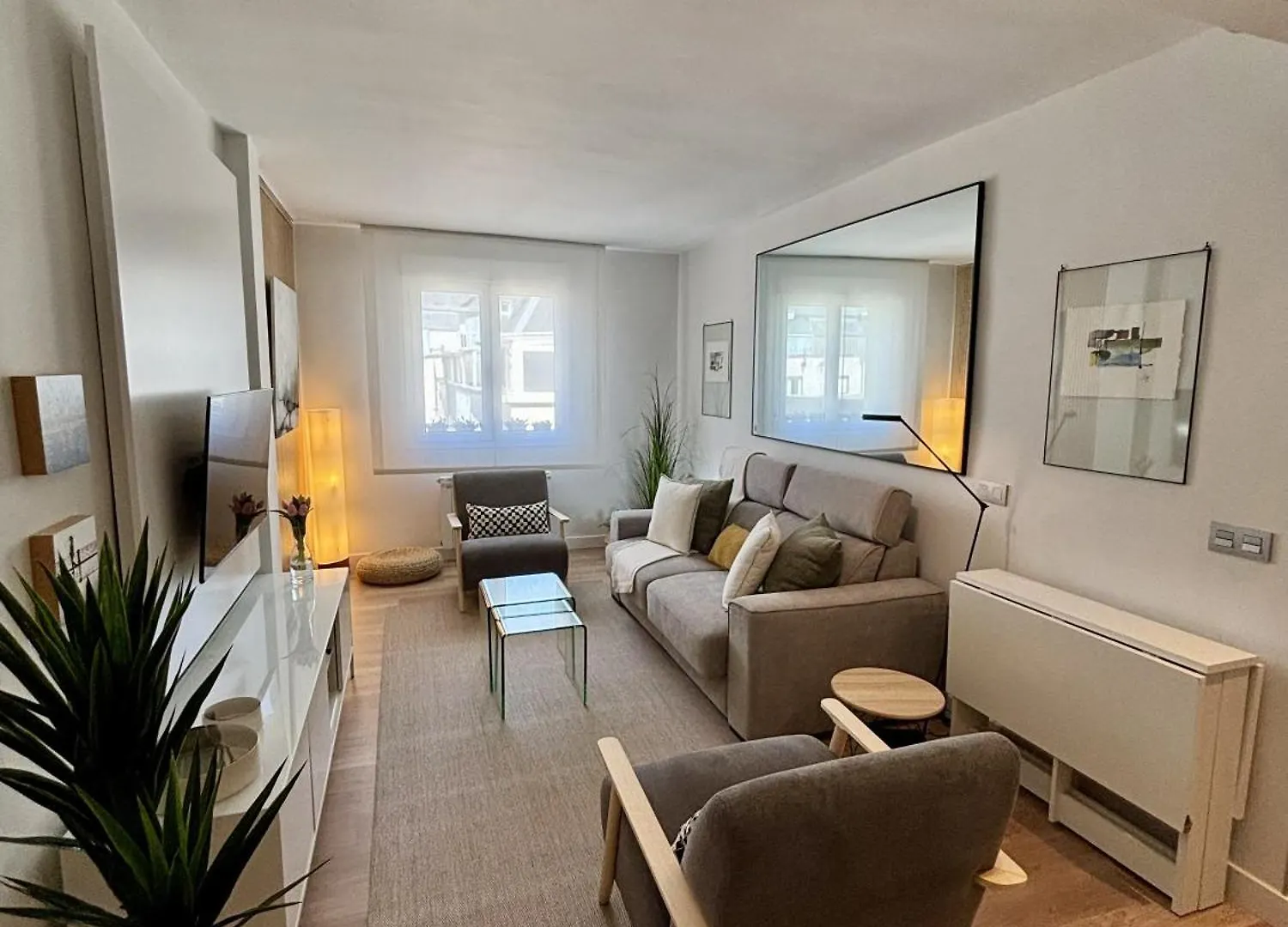 アパート Apartamento A 100 Metros De La Playa Zurriola サン・セバスティアン